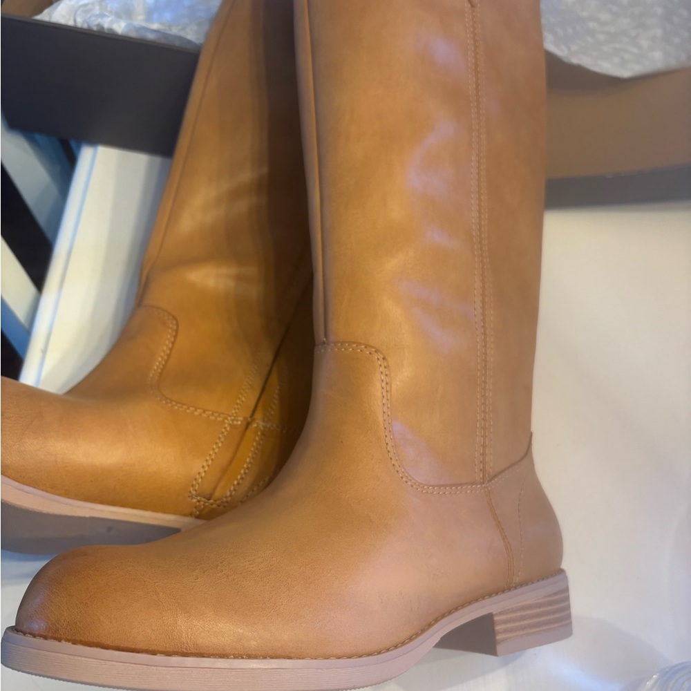 Crown Vintage Women's Over-the-Knee Boots in Tan